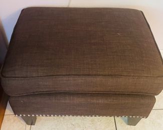 $80 	"Ottoman 26""Wx21Dx17H Chocolate "									