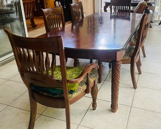 $750 	"
Dining Room table 5.5'L +2 leaves 14"" x 32H x29""H"	