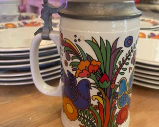 $650 	
Villeroy & Boch Acapulco set of china for 6	