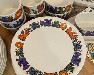 $650 	
Villeroy & Boch Acapulco set of china for 6	