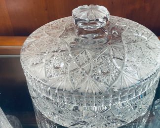 $100 	
Cut Crystal bonbon / tortilla server size 