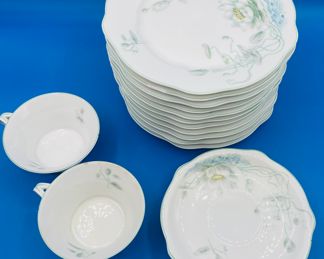 $80 	Konglieth - Nymphenburg dessert set - 1 chip 		