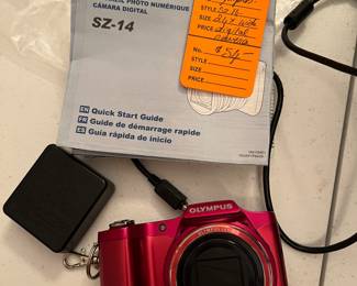$54 Olympus SZ-14 digital camera great angle & zoom 