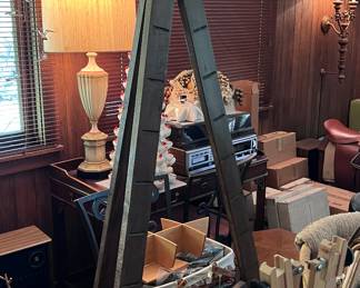 6 foot wood display easel