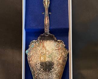 Silver-plate pie server