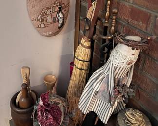 Primitive decor