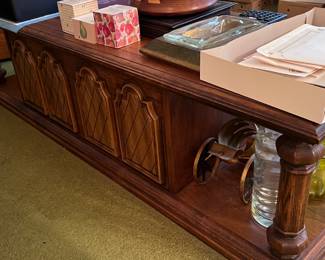 Vintage coffee table with storage