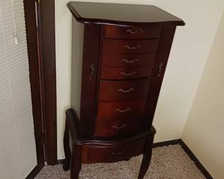 Jewelry cabinet