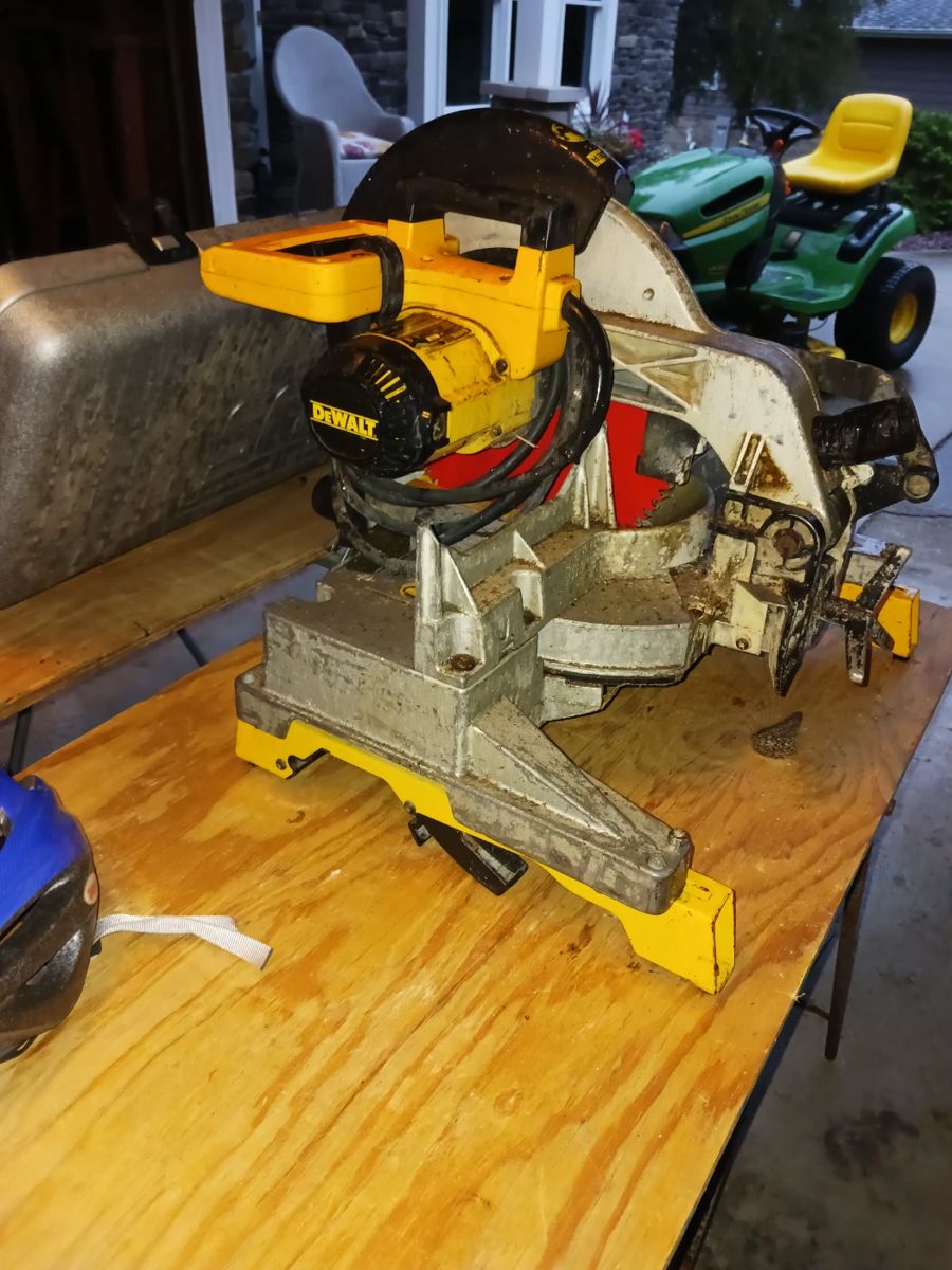 DeWalt Miter Saw