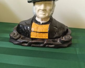 1930 large Quimper bust by Roger Le Gall signed and on wood base