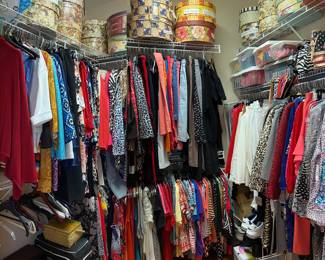 Lots of Ladies Clothes (Chicos, Ect…)
Hats, Shoes, Ect…