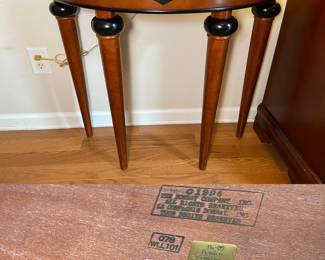 1995 Bombay Co 1/2 Round Console