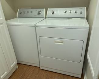 White Whirlpool Washer/Dryer