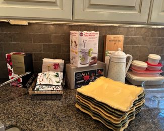 Pierre Deux Dinner Plates