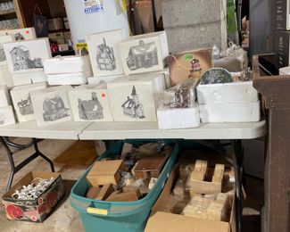 DEPARTMENT 56 HOUSES 