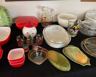 VINTAGE GLASSWARE FIREKING