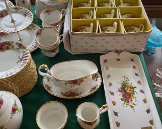 OLD COUNTRY ROSE CHINA