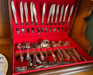 SILVERWARE SETS