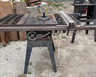 TABLE SAW