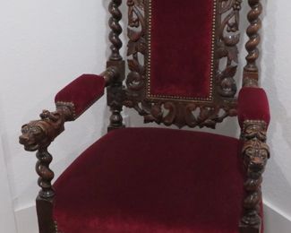 Red velvet throne chair