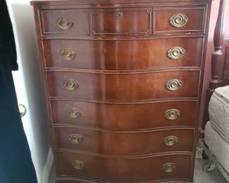 Matching Chest of drawers
