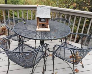 Patio table w 4 chairs