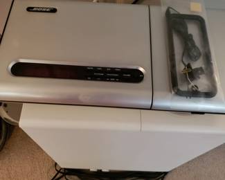 Bose speaker and stereo