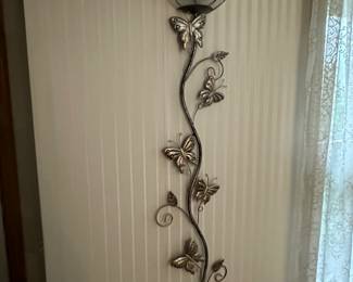Wall sconce