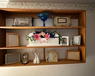 Decor, picture frames