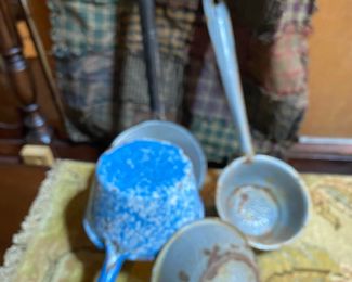 enamel ware 5 ladles