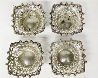 Lot 130-   0 Bid(s)
English Silverplate Pierced Sweet Meat Bowls