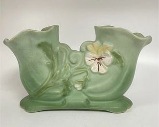 Lot 171   1 Bid(s)
Vintage Weller Double Vase, Dogwood Blossom