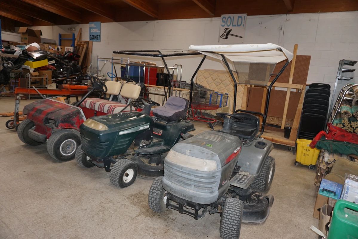 Large Farm/Tool Estate Live Auction starts on 10/21/2023