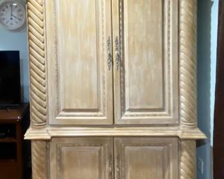 Large Entertainment Center w/…