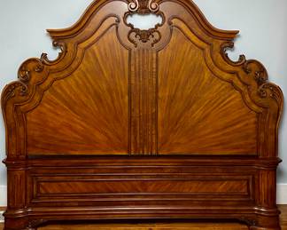 Gorgeous Head/Foot Board - Siderails included (see additional pics below)