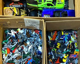 Kinex Set
Matchbox and Hot Wheels Cars