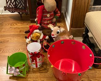 Christmas Decor & Storage