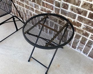 Round Metal Side Table {20"W x 20"H}