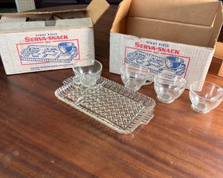 Vintage Anchor Hocking Glass Serva-Snack set, 8 trays and cups
