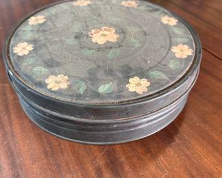 Large hand-painted tin 12"W and instructions inside on how to paint metalware, plus some smaller tins