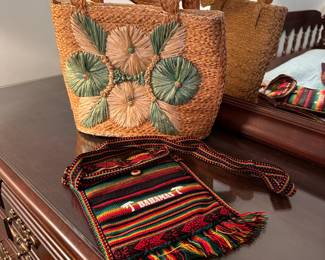 Vintage woven Bahamas purse and straw tote (9" x 13"), tote has minor wear, purse is nearly new
