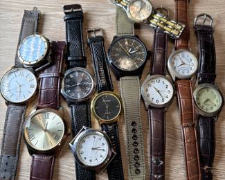 (Lot 8) group of men's watches, all need batteries, most need new bands