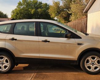 2017 Ford Escape In Great Condition Inside Out