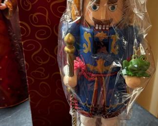 Nutcracker NIB
