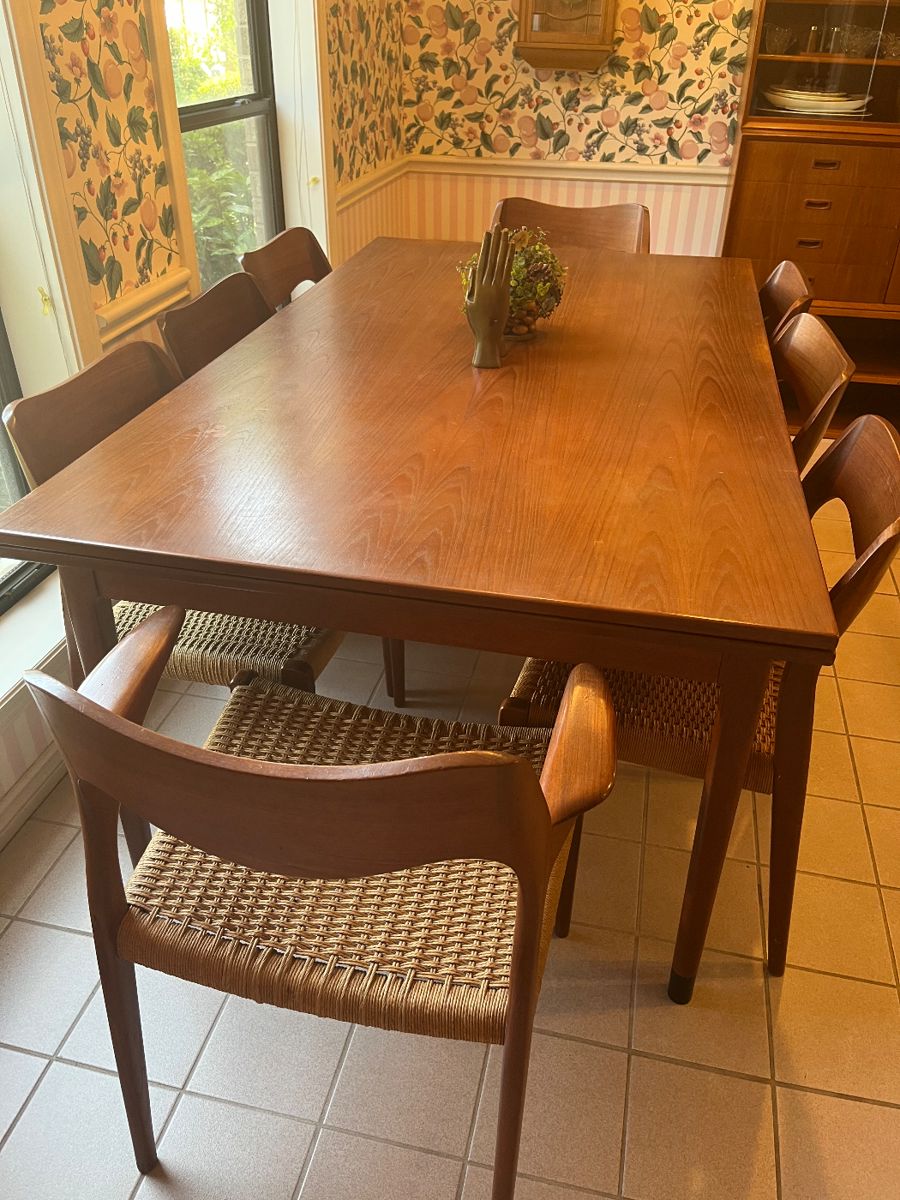 Mid century Moden dining table and 8 chairs