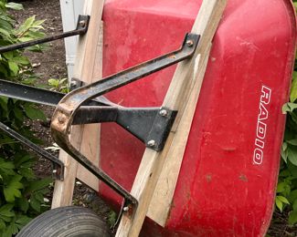Wheel barrow