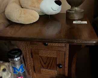 Excellent end tables with drawer and storage 