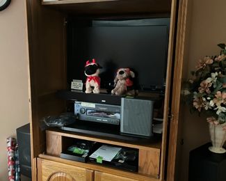 Five piece oak cabinet set