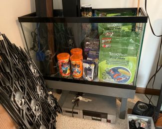 Two acquariums and accessories 