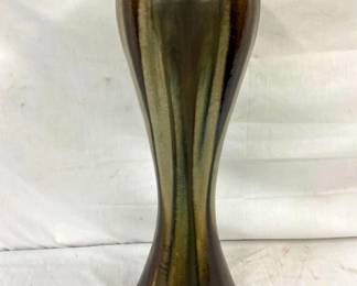 30IN SIGNED D. CRAVEN VASE